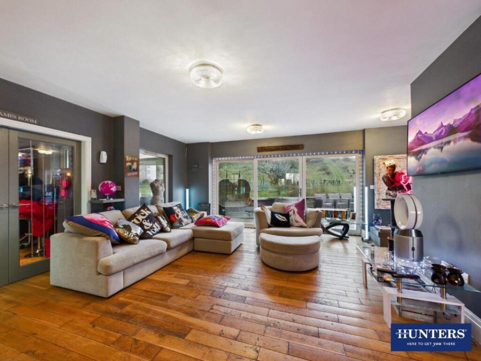 £1.65m Unique Statement Home on Lake District Fringe Hits the Market