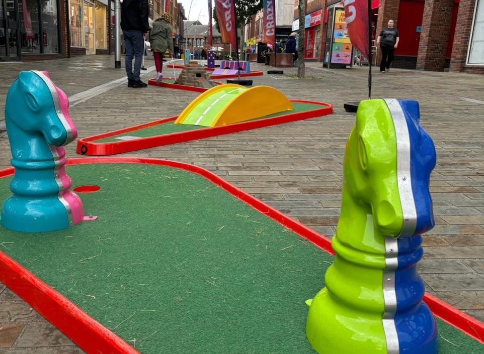 Barrow Town Centre To Welcome Free Crazy Golf Course.