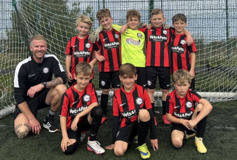 Dalston Black Reds Under 9s Thank Local Businesses For Kit Sponsorship