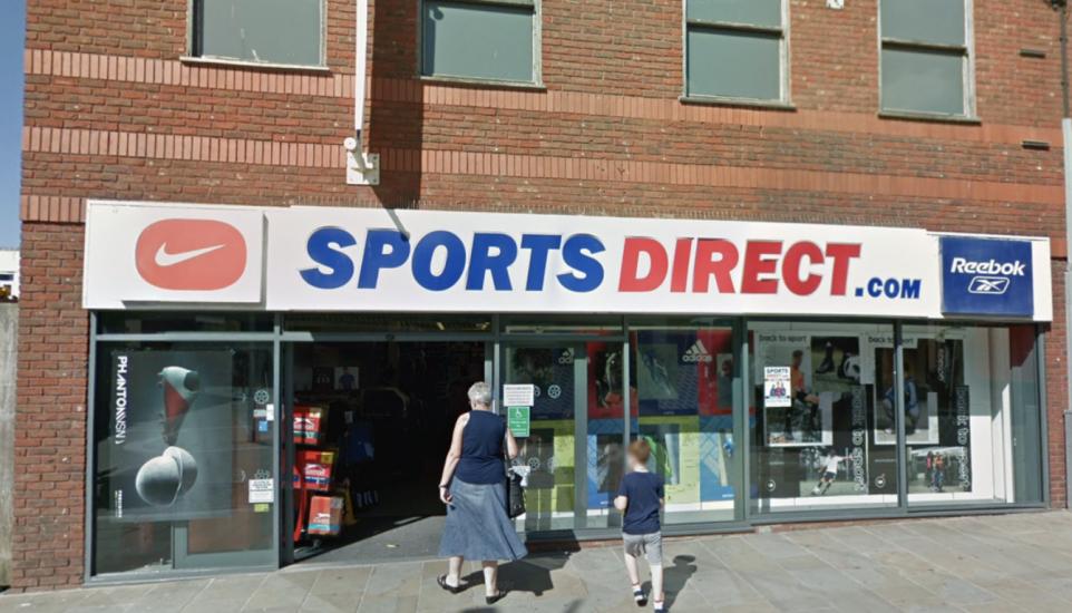 Dental 360 Signage Approved At Former Sports Direct Site On Dalton Road.