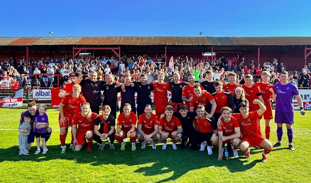 Fans Gather in Thousands to Bid Farewell to Borough Park