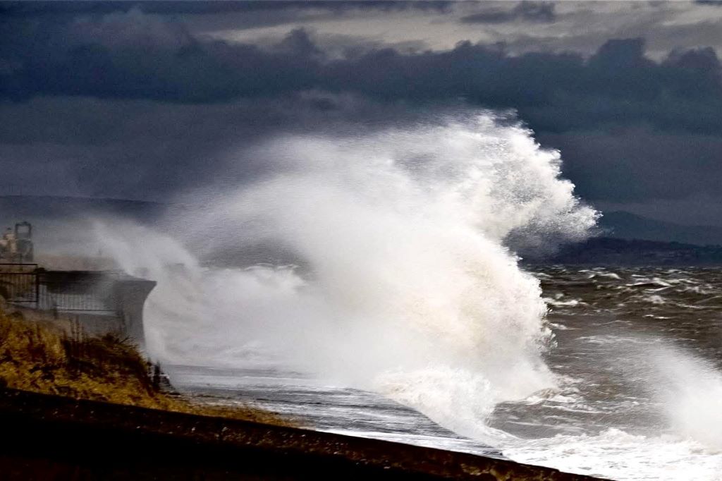 https://cumbriacrack.com/2026/09/27/cumbria-braced-for-downpours-today-before-a-warmer-weather-arrives.