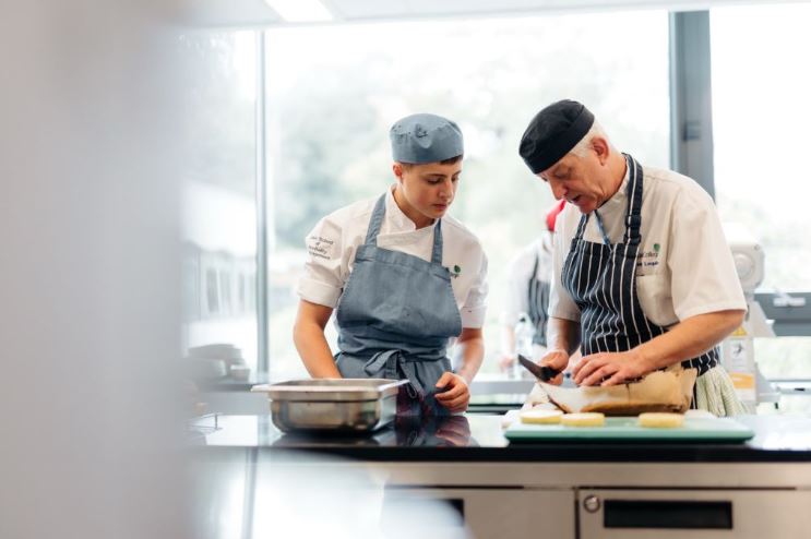 Kendal College Urges Cumbrian Businesses To Hire Apprentices