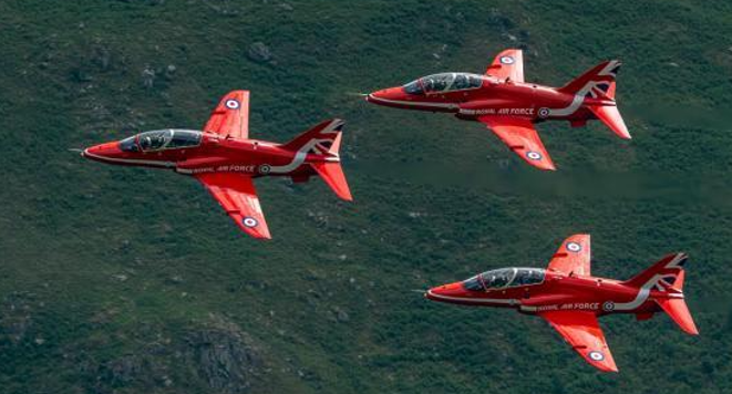Lake District Holiday Park Boss Criticised as Residents Rally Behind Low Flying RAF Jets