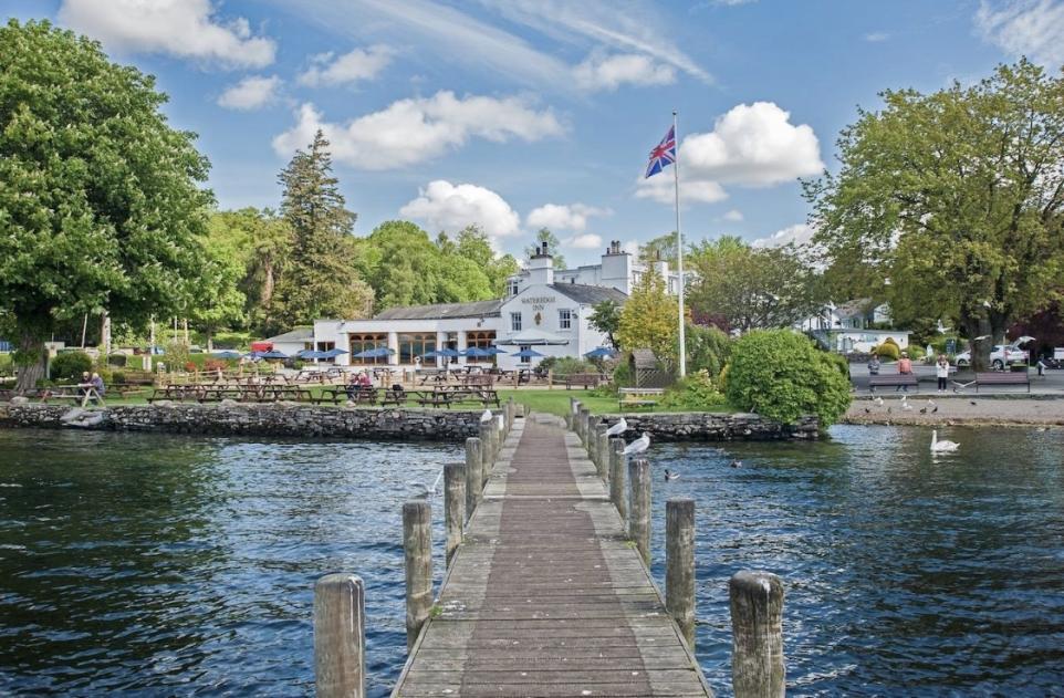 Lakeside Pub Praised For Spectacular Views By Tripadvisor Reviewers