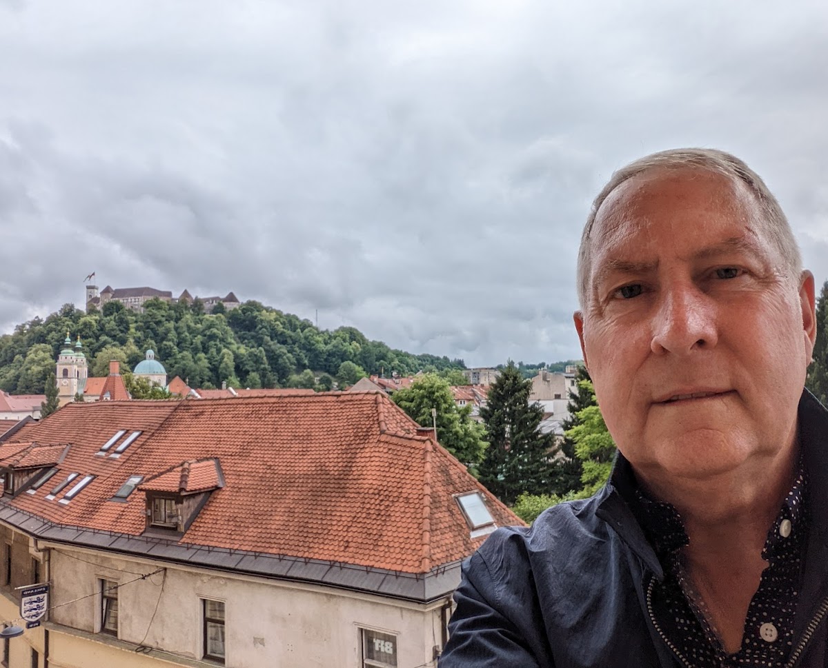 Local Man’s Photography Profile Surges Past 820,000 Views