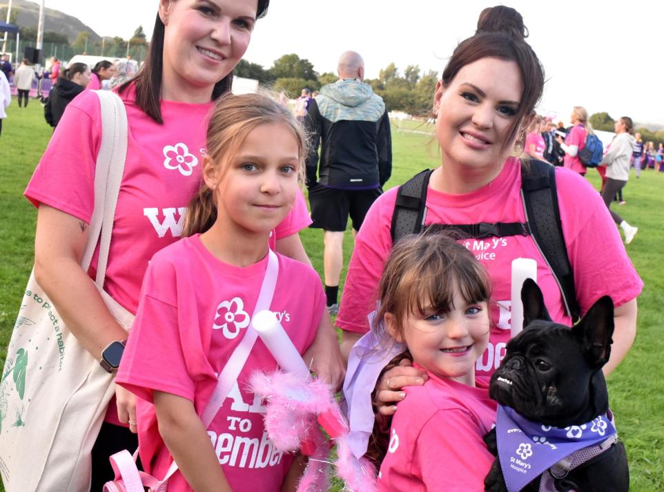 More Than 1,200 People Join St Mary’s Hospice Walk To Remember.
