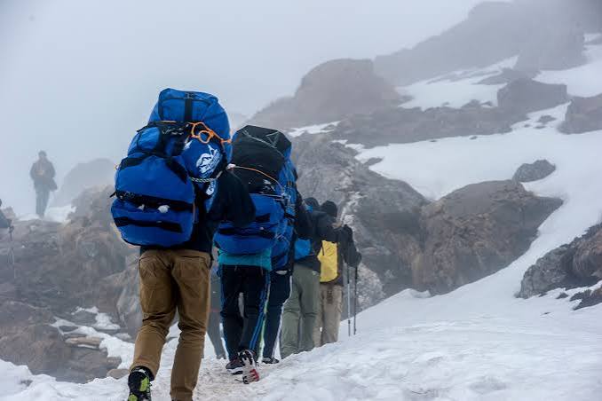 Mountain Rescuers Save Cold Child During Lake District Emergency Call