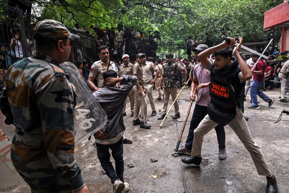 Police Fire Tear Gas at Supporters of India’s Cockroach Movement During Tense Protests