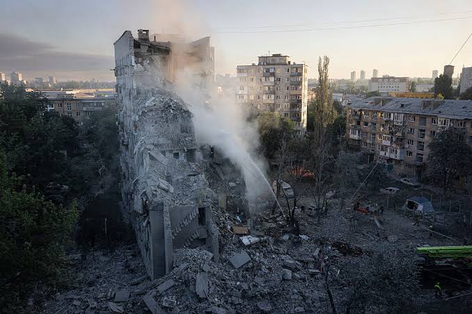 Russian Missile Barrage Devastates Kyiv as 21 Killed and More Than 90 Injured