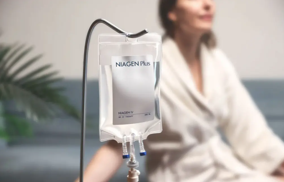 The IV Drip That Erases Jet Lag: Why Celebs Say Niagen Is a Total Travel Game Changer”