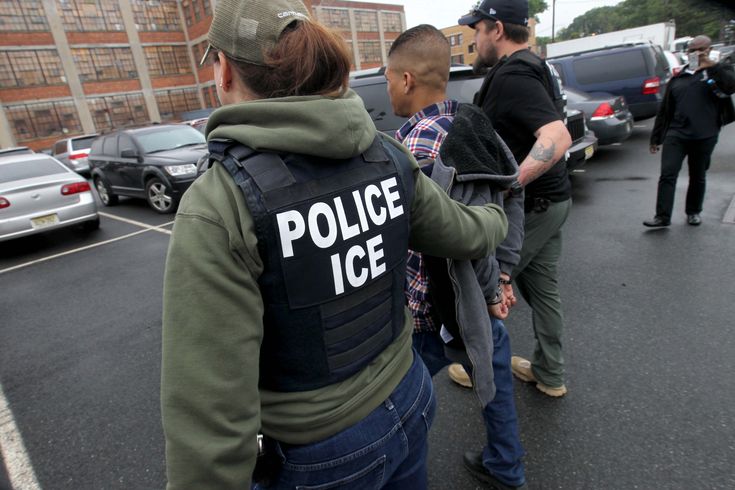 Trump Reverses ICE Traffic Stop Pause After Fatal Shootings Spark National Debate