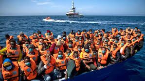 UK Public Debate Over Migration Tracking and Deportation Figures