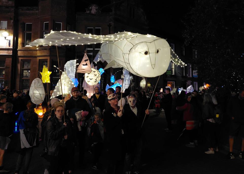 Ulverston Lantern Festival Draws 7,000 For River Of Light Parade.