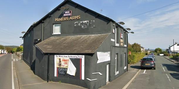 Walney Man Caught Trying to Dispose of Cocaine in Pub Bathrooms After A590 Crash