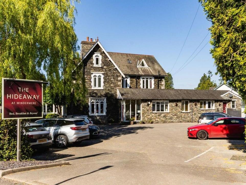 Windermere Lake District hotel with 11 bedrooms goes on the market for £1.5 million