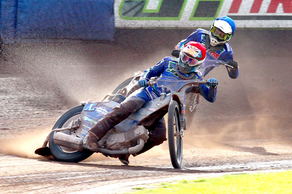 Workington Comets Edge To Narrow Victory In Thrilling Contest